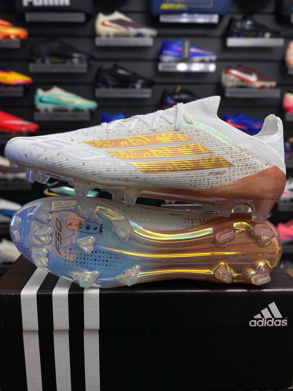 Adidas Adidas F50 Blanco y Dorado — botín, foto principal