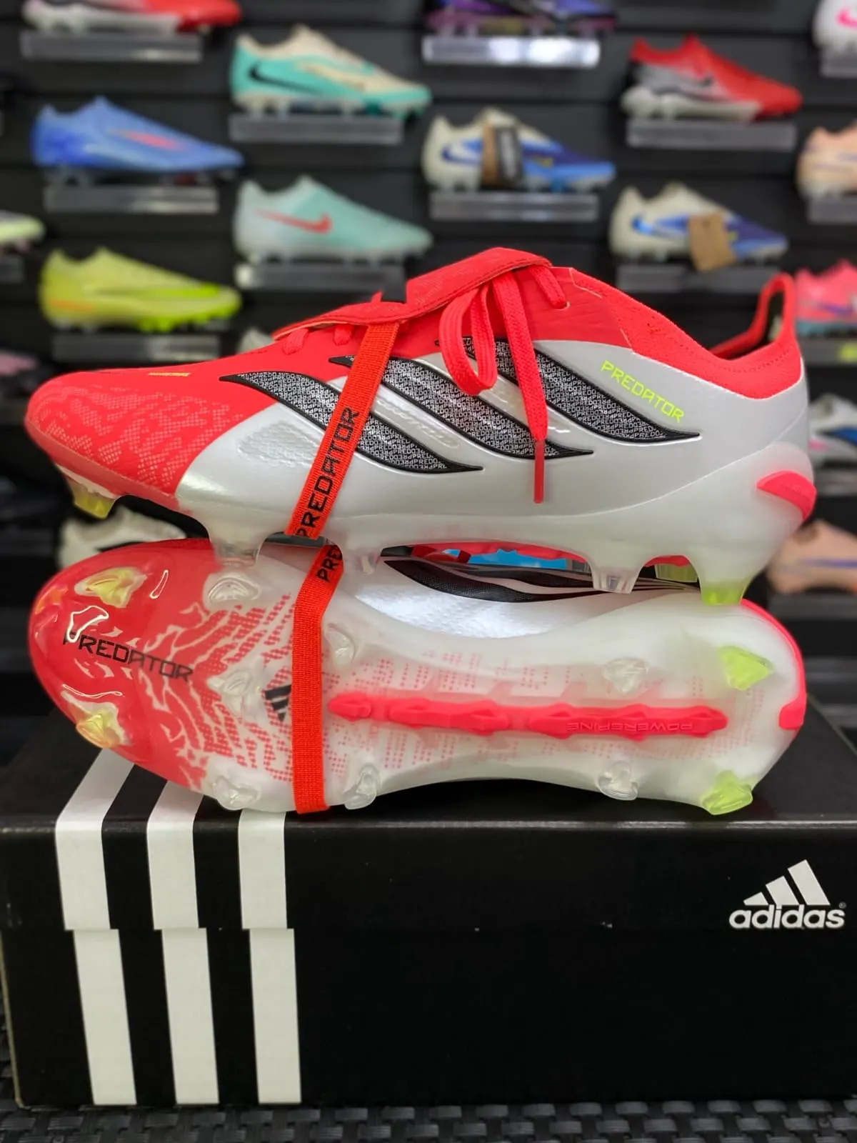 Adidas Adidas Predator Blanco y Rojo — botín, foto principal