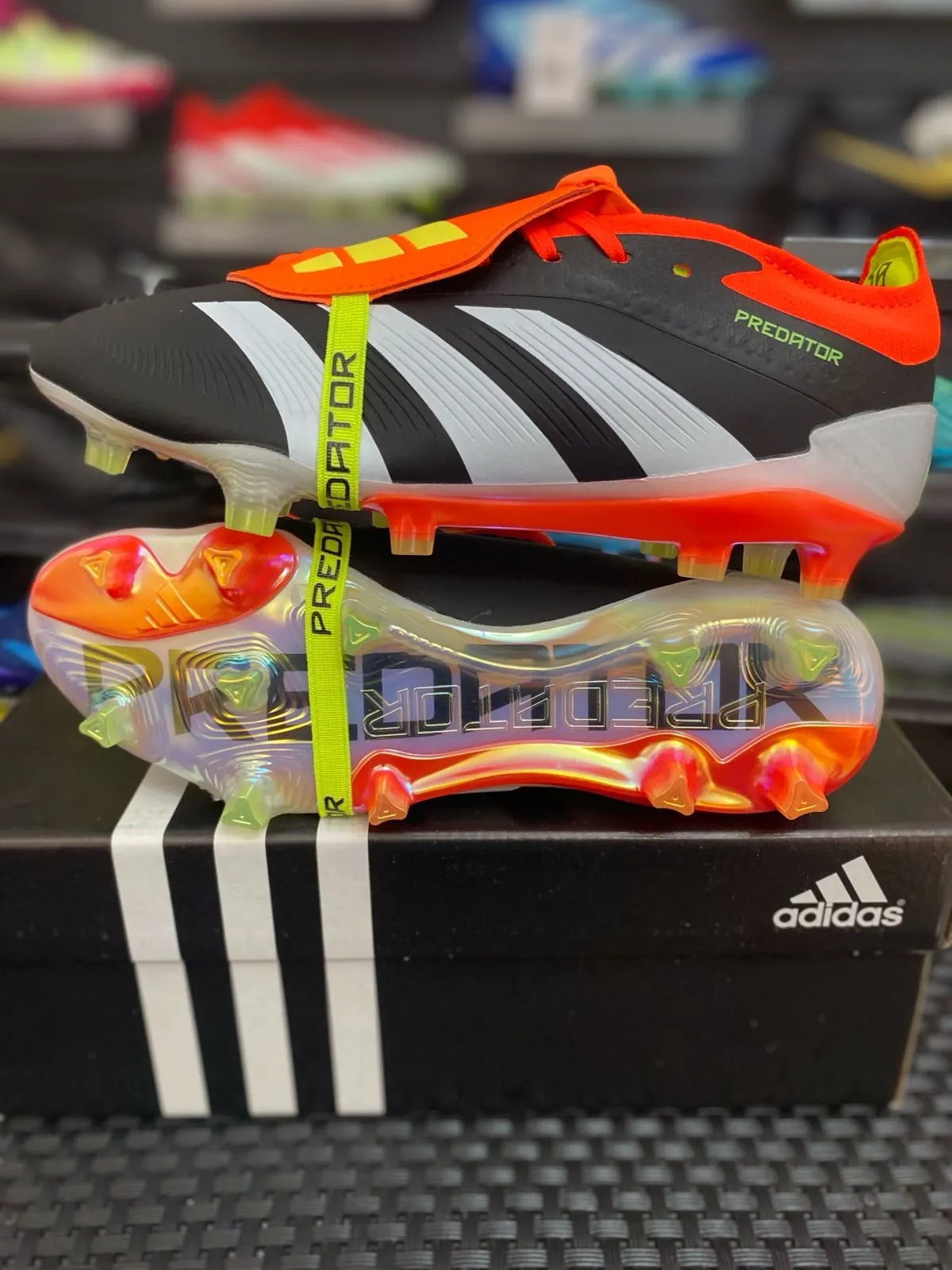 Adidas Adidas Predator Negro y Naranja — botín, foto principal