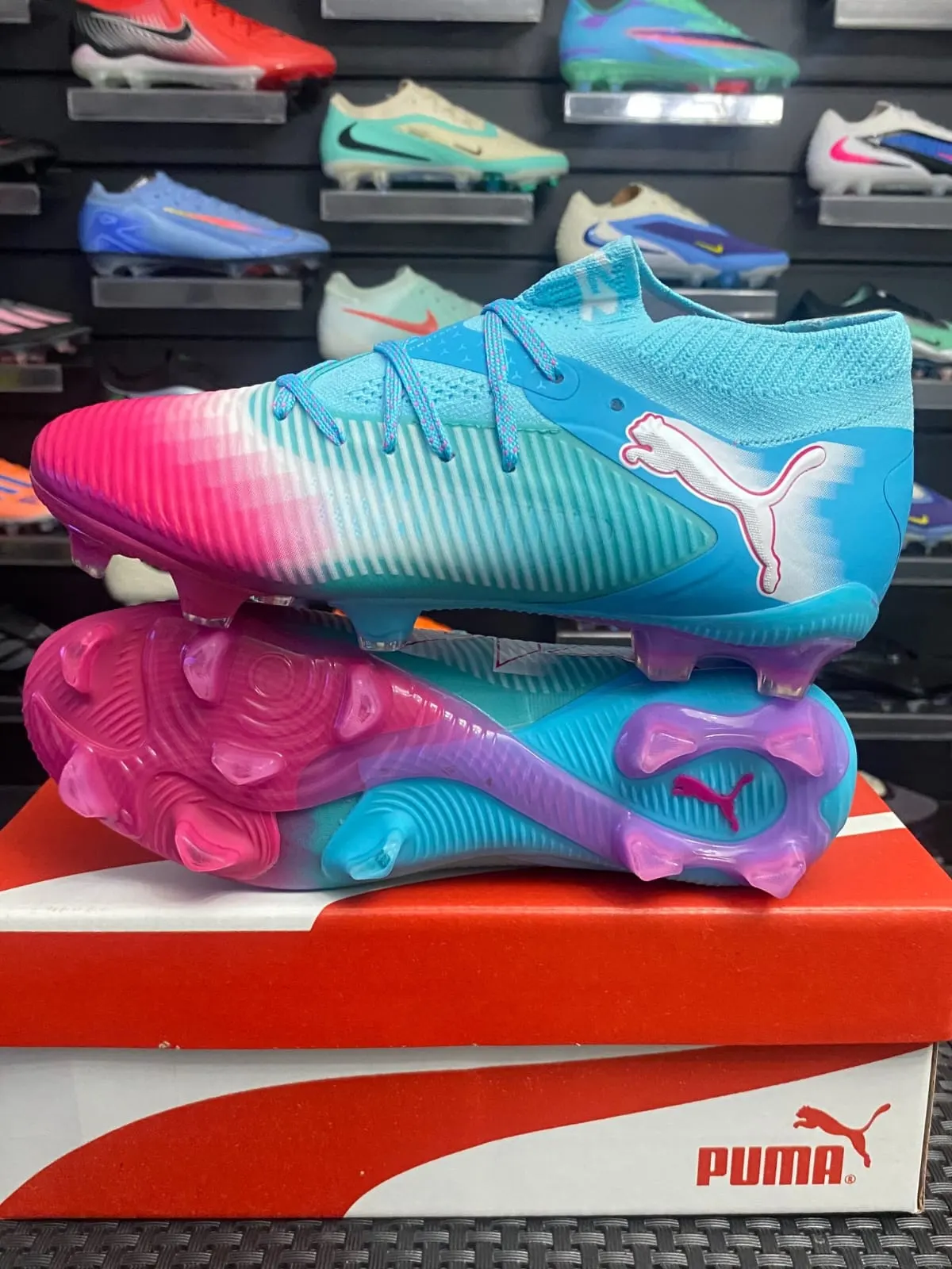 Puma Puma Future Celeste y Rosa — botín, foto principal